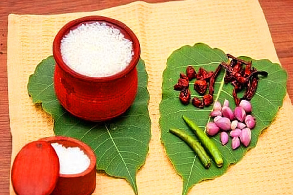 பழைய சோற்றில் இருக்கும் எராளமான சத்து - ஆனால் எப்படி சாப்பிட்டால் நன்மை? | Benefits Of Old Rice Right Way To Eat பழைய சோற்றில் இருக்கும் எராளமான சத்து - ஆனால் எப்படி சாப்பிட்டால் நன்மை? | Benefits Of Old Rice Right Way To Eat