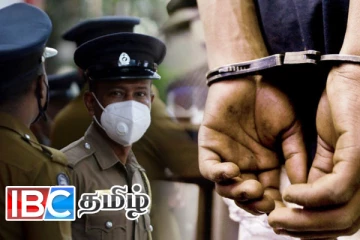 நாடாளுமன்ற வேட்பாளர் ஒருவரின் சுவரொட்டிகளை ஒட்டிய ஐவர் அதிரடி கைது!