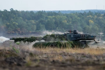 உக்ரைனுக்கு 31 ஆப்ரம்ஸ் பீரங்கிகள் வழங்கவுள்ள அமெரிக்கா