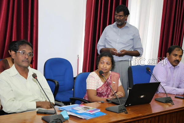 யாழில் பாதிக்கப்பட்டோருக்கான கொடுப்பனவு வங்கிகளுக்கு: விடுக்கப்பட்டுள்ள உத்தரவு | Jaffna Flood Relief Allowances Deposited In Banks யாழில் பாதிக்கப்பட்டோருக்கான கொடுப்பனவு வங்கிகளுக்கு: விடுக்கப்பட்டுள்ள உத்தரவு | Jaffna Flood Relief Allowances Deposited In Banks