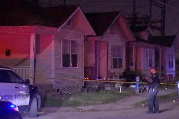 අලුත්ගමට  නොසිතු මොහොතක කඩා වැදුණු කල්ලිය...(VIDEO)