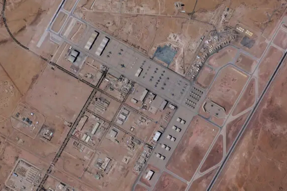 அமெரிக்க விமானப்படை தளத்தை சிதைத்த ஈரான்! படைவீரர்களுக்கு நேர்ந்துள்ள கதி | 10 Us Troops Injured In Iranian Attack Saudi அமெரிக்க விமானப்படை தளத்தை சிதைத்த ஈரான்! படைவீரர்களுக்கு நேர்ந்துள்ள கதி | 10 Us Troops Injured In Iranian Attack Saudi