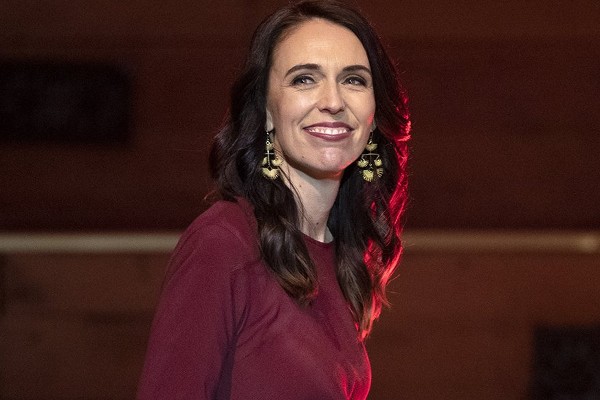 ஆஸ்திரேலியா, நியூசிலாந்து பிரதமர்கள் ரஷ்யாவுக்குள் நுழைய தடை விதிப்பு | Russia Bans Entry Of Australia And New Zealand Pm