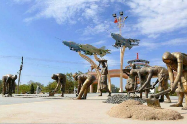 மதாபர் கிராமம் - madhapar village richest village