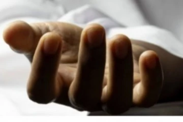 කුසට අහරක් සොයා ගැනීමට නොහැකි වූ කාන්තාවක් සියදිවි නසාගත් සංවේදී පුවතක්..