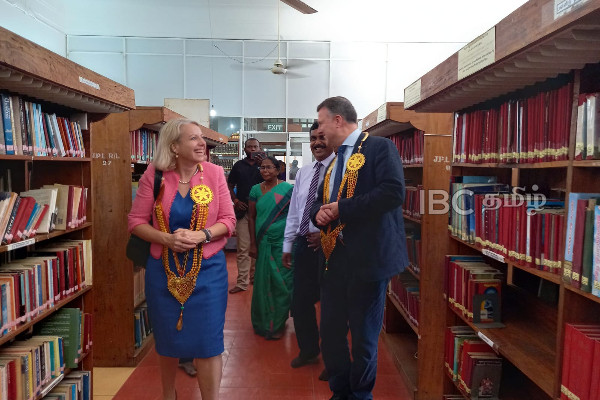 பிரித்தானிய தூதுவர் யாழ்ப்பாணத்தின் முக்கிய இடங்களுக்கு விஜயம் | British Ambassador Visit To University Jaffna