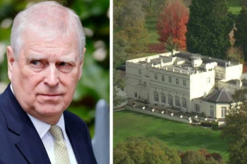 அடிக்கு மேல் அடி; இங்கிலாந்து இளவரசர் ஆண்ட்ரூ வீட்டை காலி செய்ய உத்தரவு