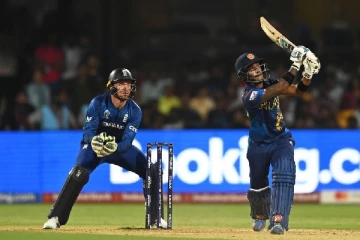 பந்துவீச்சில் மிரட்டிய லஹிரு குமரா: உலக கோப்பையில் இங்கிலாந்தை வீழ்த்தி இலங்கை அபார வெற்றி