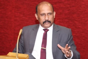 இராணுவ ஆட்சியை அமைப்பது குறித்து பாதுகாப்பு செயலாளர்!