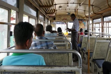 பயணக்கட்டுப்பாடு தளரும் நிலையில் தனியார் பேருந்து சேவை இடம்பெறுமா?
