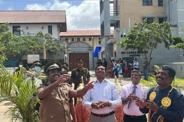 யாழில் பறக்கவிடப்பட்ட சமாதானப் புறா!