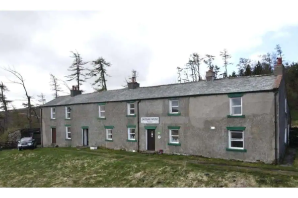 உலகின் மிகவும் தனிமையான வீடு - விலை எவ்வளவுன்னு தெரியுமா? ஆச்சரியப்படுவீங்க... | World Viral News