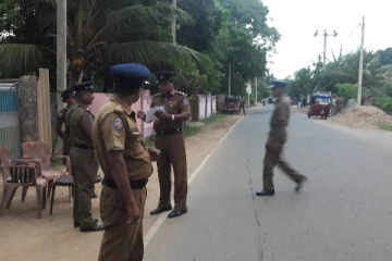 யாழில் பொதுச் சுகாதார பரிசோதகர் மற்றும் சட்டத்தரணிகள் மீது தாக்குதல்!