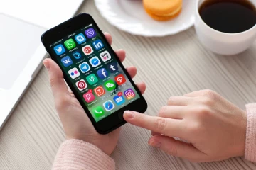 உங்கள் ஸ்மார்ட்போனில் நீங்கள் செய்யவே கூடாத 5 விஷயங்கள்!