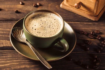 ඔබත් දිනපතා රැකියාවට යන කෙනෙක් නම්.. අනිවාර්යයෙන්ම කෝපි බොන්න.. මෙන්ම හේතුව..