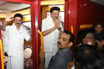 விமானம் வேண்டாம்.. தென்காசிக்கு ரயிலில் சென்ற முதலமைச்சர் - பின்னணி!