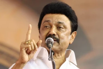 மின் கட்டணம் அதிரடி குறைவு.. ஆனால் அதில் ஒரு கண்டிஷன் - முதல்வர் அறிவிப்பு!