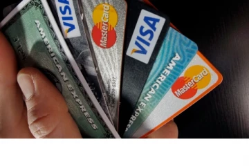 நாளுக்கு நாள் அதிகளவு கடன் படும் கனடியர்கள்