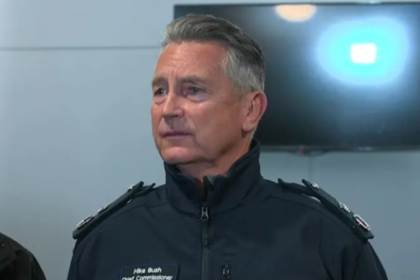 2-officers-shot-dead-in-australia-police-manhunt, அவுஸ்திரேலியாவில் 2 பொலிஸ் அதிகாரிகள் சுட்டுக் கொல்லப்பட்டதால் பரபரப்பு: தப்பியோடிய நபருக்கு வலைவீச்சு!