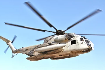 அமெரிக்க கடற்படையினருடன் மாயமான உலங்கு வானூர்தி