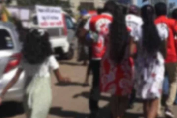 காலிமுகத்திடல் போராட்டத்தில் திடீரென மயங்கி விழுந்த சிறுமி