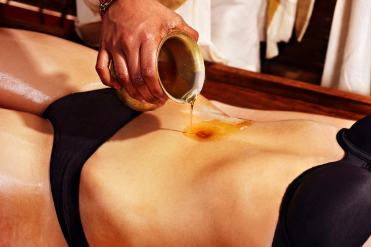 தொப்புளில் எண்ணெய் தடவுவது உடல் எடை குறைக்க உதவுமா? | Applying Oil To The Navel Help With Weight Loss தொப்புளில் எண்ணெய் தடவுவது உடல் எடை குறைக்க உதவுமா? | Applying Oil To The Navel Help With Weight Loss