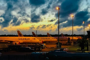 விமான எரிபொருள் தட்டுப்பாடு: நாட்டிற்கு வரும் விமானங்களுக்கு இலங்கையிலிருந்து விசேட அறிவிப்பு