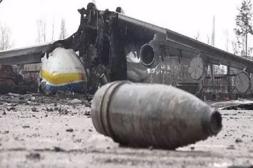 ரஷ்ய - உக்ரைன் தாக்குதலில் அழிக்கப்பட்டுள்ள உலகின் மிக பெரிய விமானம்! வெளியான புகைப்படங்கள் (PHOTOS)