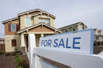 வெளிநாட்டவர்கள் 2026ஆம் ஆண்டு வரை கனடாவில் வீடு வாங்கமுடியாது.