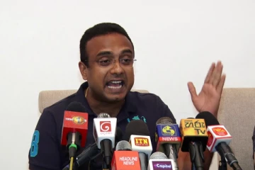 நாடாளுமன்ற உறுப்பினர்களை வேட்டையாடும் அரசாங்கம்! எதிர்க்கட்சியினர் முன்வைக்கும் குற்றச்சாட்டு