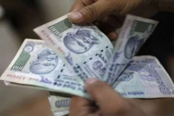 அதிகம் சம்பாதிக்கக்கூடிய ராசிகள் யார் யார் தெரியுமா? எப்போதும்  இவங்க கையில பணம் நிறைய இருக்கும்