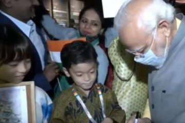 ஜப்பானில் பிரதமர் மோடியை ஆச்சரியப்படுத்திய சிறுவன்!