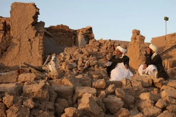 ஆப்கானிஸ்தான் நிலநடுக்கம்: 1000ஐ தாண்டிய உயிரிழப்பு எண்ணிக்கை