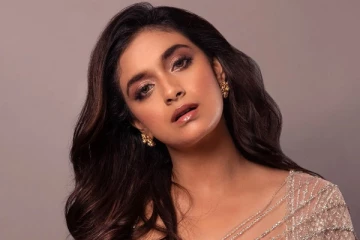 துளி கூட மேக் அப் இல்லாமல் நடிகை கீர்த்தி சுரேஷ் பதிவிட்ட புகைப்படம் ! வர்ணித்து தள்ளும் ரசிகர்கள்