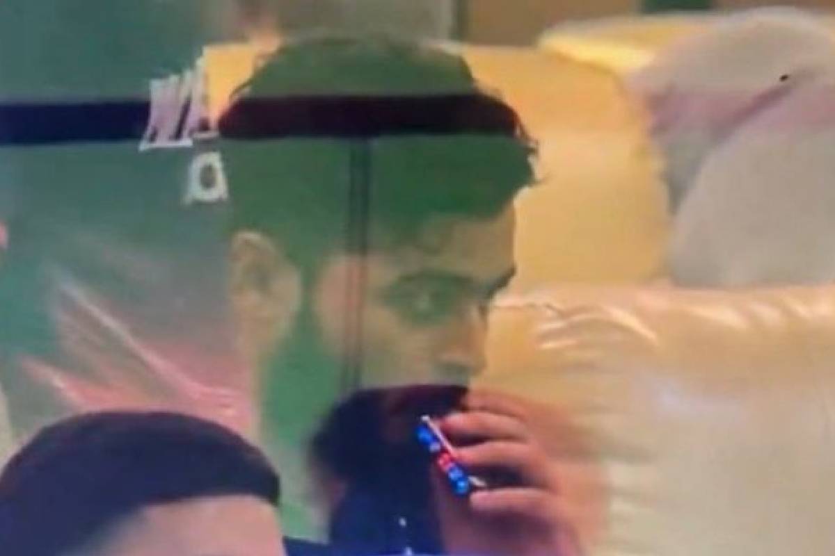 ட்ரெஸ்ஸிங் ரூமில் சிகரெட், இந்திய கிரிக்கெட் ப்ளேயருக்கும் பெரிய அபராதம் | Rr Captain Riyan Parag Has Been Fined