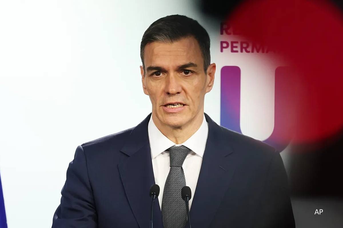 ஸ்பெயினை அடுத்து... ஈரான் தொடர்பில் ட்ரம்பின் முடிவுக்கு எதிராக திரும்பிய பிரான்ஸ் | Macron Says Iran War Illegal ஸ்பெயினை அடுத்து... ஈரான் தொடர்பில் ட்ரம்பின் முடிவுக்கு எதிராக திரும்பிய பிரான்ஸ் | Macron Says Iran War Illegal