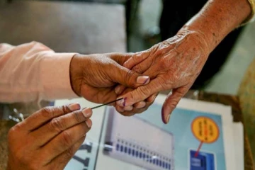 ஈரோடு கிழக்கு தொகுதியில் நாளை வாக்குப்பதிவு - பாதுகாப்பு ஏற்பாடுகள் தீவிரம்