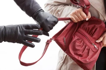 யாழில் சைக்கிளில் சென்ற சமுர்த்தி உத்தியோகஸ்தருக்கு காத்திருந்த அதிர்ச்சி!