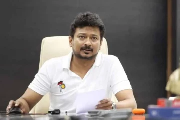 இனியும் உதயநிதி டி சர்ட் அணிந்து வந்தால்.. அதுதான் நடக்கும் - அ.தி.மு.க எச்சரிக்கை!