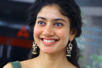 நடிக்க வருவதற்கு முன் நடிகை சாய் பல்லவி எப்படி இருந்துள்ளார் தெரியுமா.. புகைப்படத்தை பாருங்க