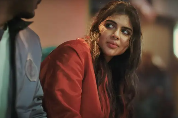 பாக்ஸ் ஆபிஸ்: மாபெரும் வசூல் சாதனை படைத்த லோகா.. சோலோவாக மாஸ் காட்டிய நடிகை கல்யாணி | Lokah Movie Into 200 Crore Box Office Club