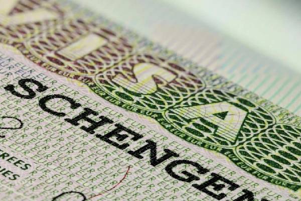முற்றிலும் டிஜிட்டல் மயமாகும் ஷெங்கன் விசா: விரிவான தகவல் | Schengen Visa To Get Digital
