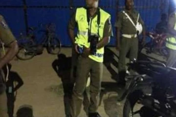 ஒரே குடும்பத்தை சேர்ந்த மூவர் மீது துப்பாக்கிச்சூடு! பரிதாபமாக உயிரிழந்த நபர்