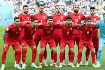 FIFA உலக கோப்பை: தேசிய கீதம் பாட மறுத்த ஈரானிய வீரர்கள்!