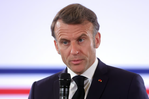 ராணுவத்தில் இளைஞர்களை சேர்க்கும் மேக்ரானின் திட்டம்: சர்ச்சையும் விளக்கமும் | Macron Clarify Military Not Send Youth To Ukraine