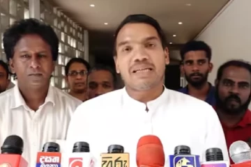 අපි මරලා, ගිනි තියලා බලය ලබාගන්නේ නෑ.. සමහර විට 12 වෙනිදා වෙන්න කලින් මාව ඇතුළට දාන්න බැරිත් නැහැ.. වෙන්න යන විනාසේ ගැන නාමල් කට අරී