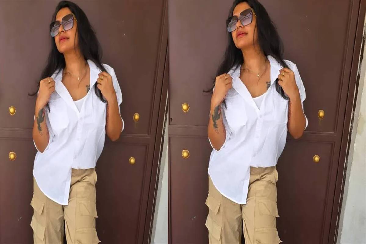 அட இவருமா? வாக்களிக்க ஒரே ஸ்டைலில் வந்த பிரபலங்கள்! வைரலாகும் புகைப்படங்கள் | Actresses Same Color Outfits Voting Photos Vira