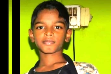 ரோஸ்மில்க் குடித்த சிறுவன்.. விளையாடியபோது நேர்ந்த பரிதாபம்!