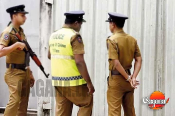 එළියෙන් කුරුළු උයන පෙන්නලා ඇතුලෙන් ගේම ගහලා කෝටි 25කට මොකක්ද තිබ්බේ?