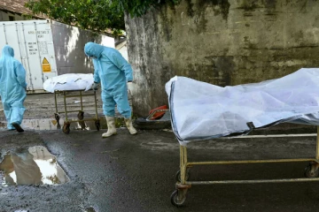 கொரோனா தடுப்பூசி செலுத்திக்கொண்டவர்களின் 200 பேர் உயிரிழப்பு: வெளியான அதிர்ச்சி தகவல்